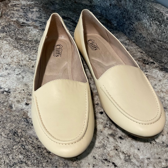 White Mountain Cliffs Womens Size 11M Gracefully Flat Loafer Shoes CREAM Color - Picture 11 of 11